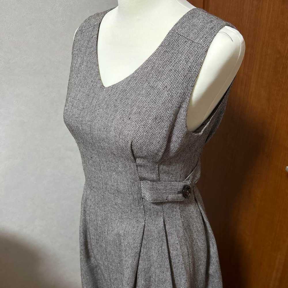 Gray Herringbone Sleeveless Dress - image 3