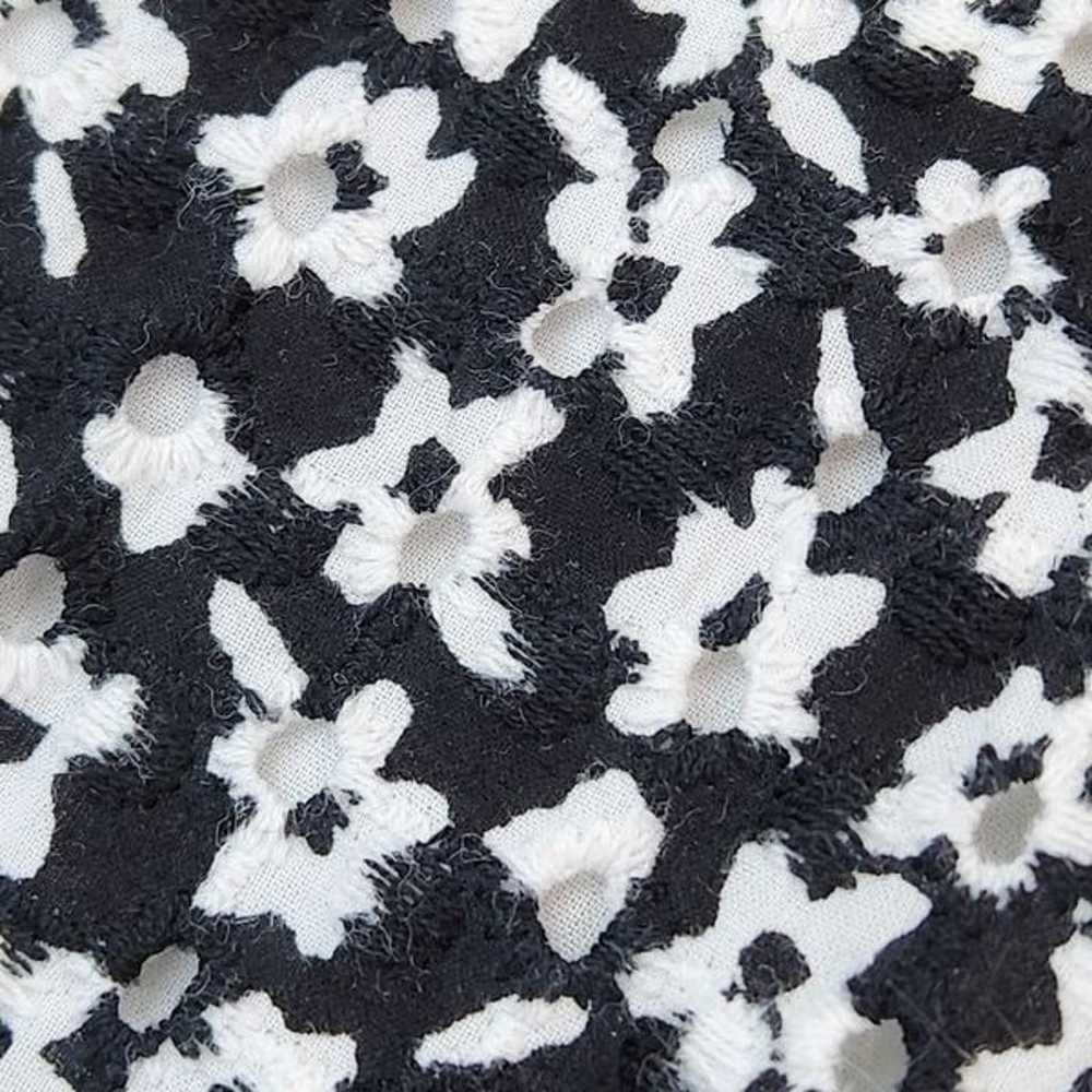 Karl Lagerfeld Black w/White Embroidered Flowers … - image 11