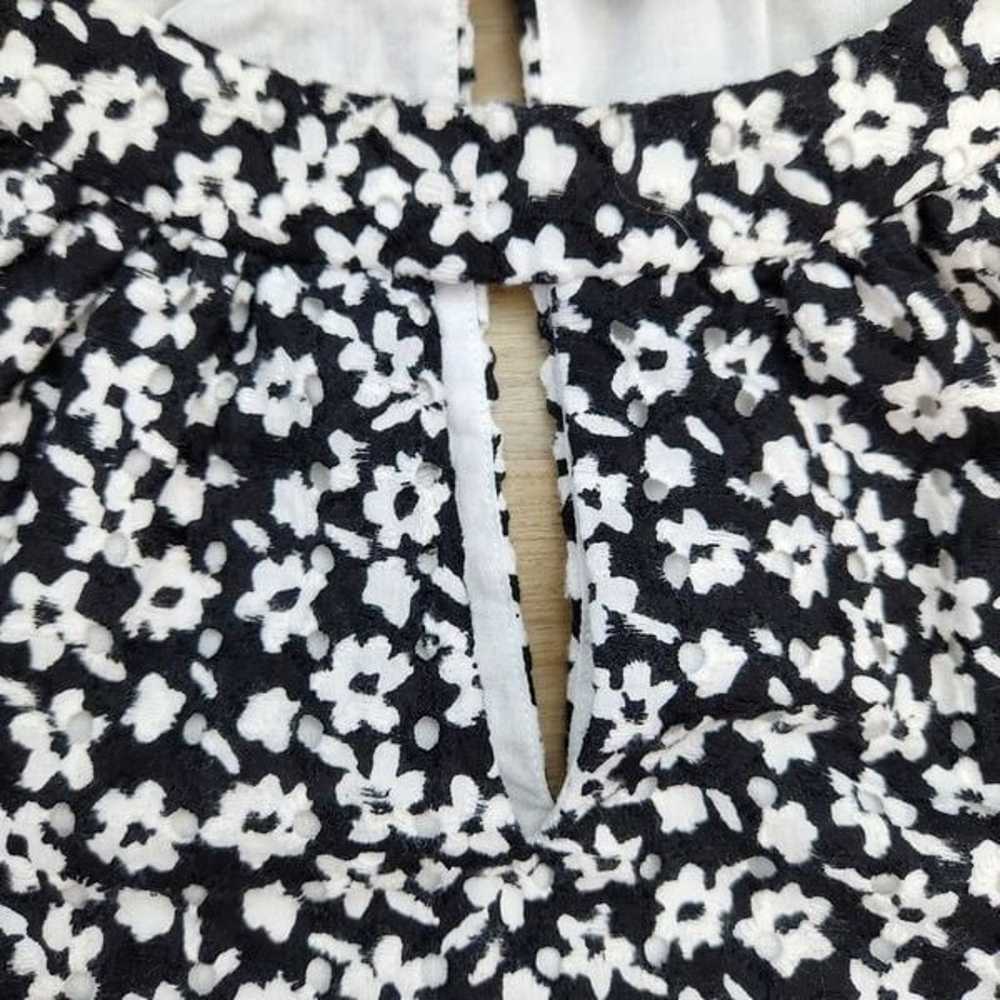 Karl Lagerfeld Black w/White Embroidered Flowers … - image 6