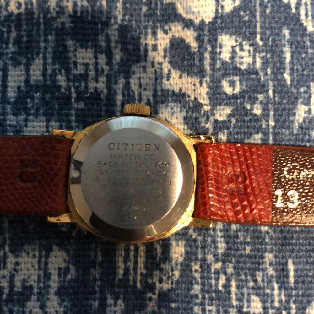 Vintage Ladies Citizen Watch - image 4