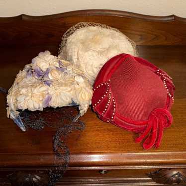 Set of three vintage ladies hats