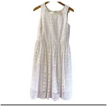 Sundance "In a Heartbeat" White Lace Sleeveless Dr