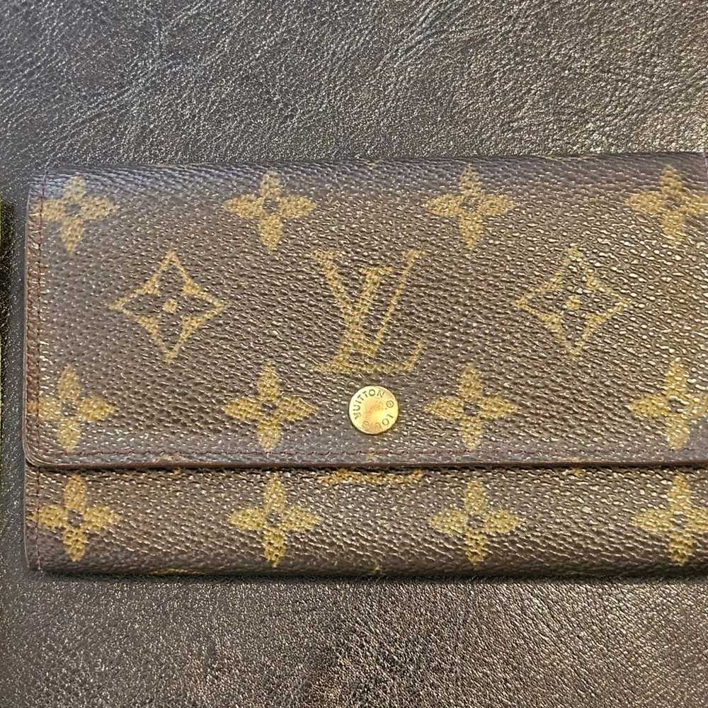 Authentic LV Vintage Wallet - image 4