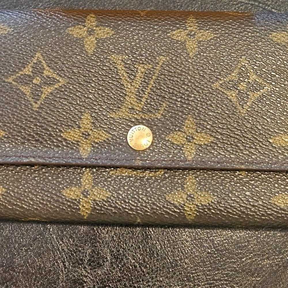 Authentic LV Vintage Wallet - image 5