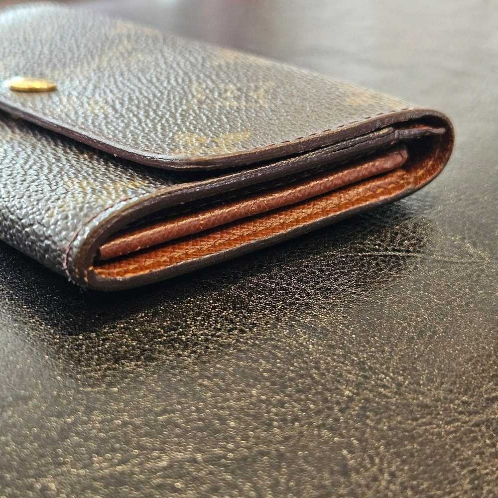 Authentic LV Vintage Wallet - image 8