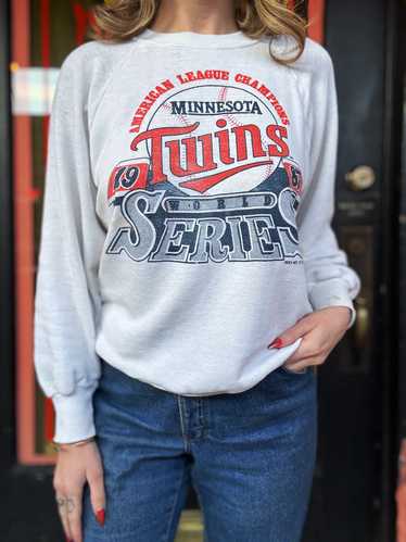 Vintage 1987 Minnesota Twins raglan