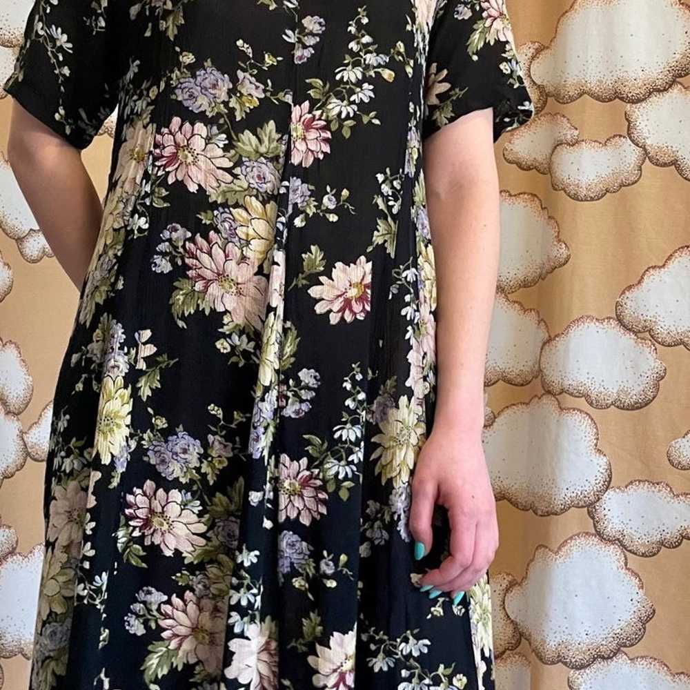 Vintage Black & Floral Short Sleeve Maxi Dress - image 3