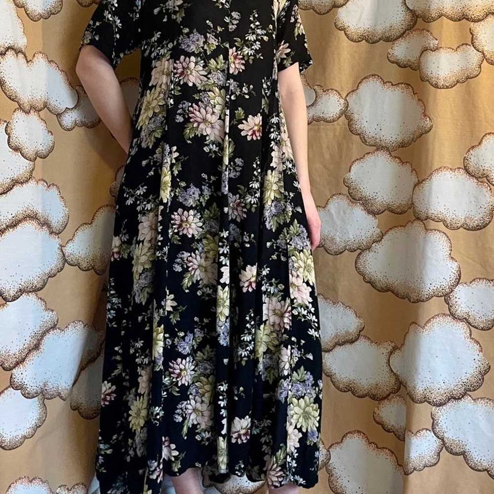 Vintage Black & Floral Short Sleeve Maxi Dress - image 8