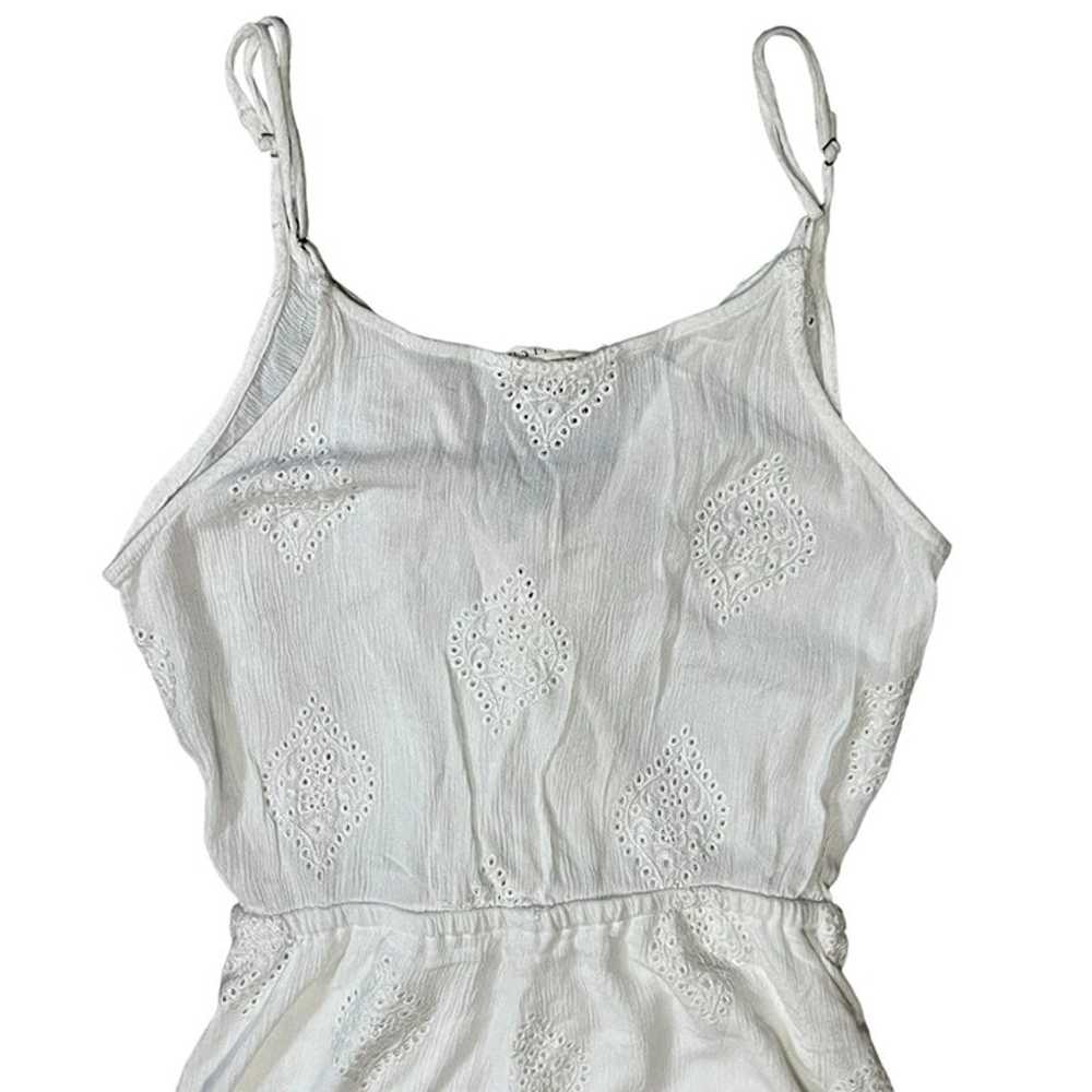 Love Stitch White Eyelet Cut Out Shorts Romper Sz… - image 3