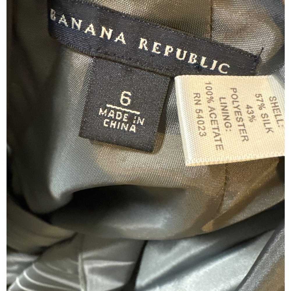 Banana republic Grey Silk Taffeta sleeveless plea… - image 12