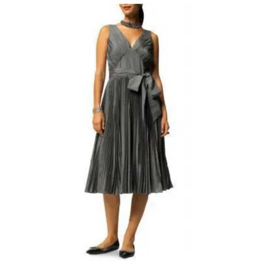 Banana republic Grey Silk Taffeta sleeveless plea… - image 1