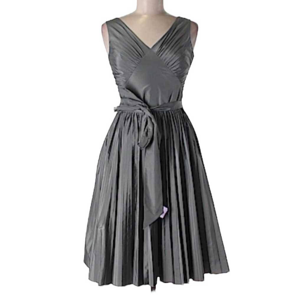 Banana republic Grey Silk Taffeta sleeveless plea… - image 2