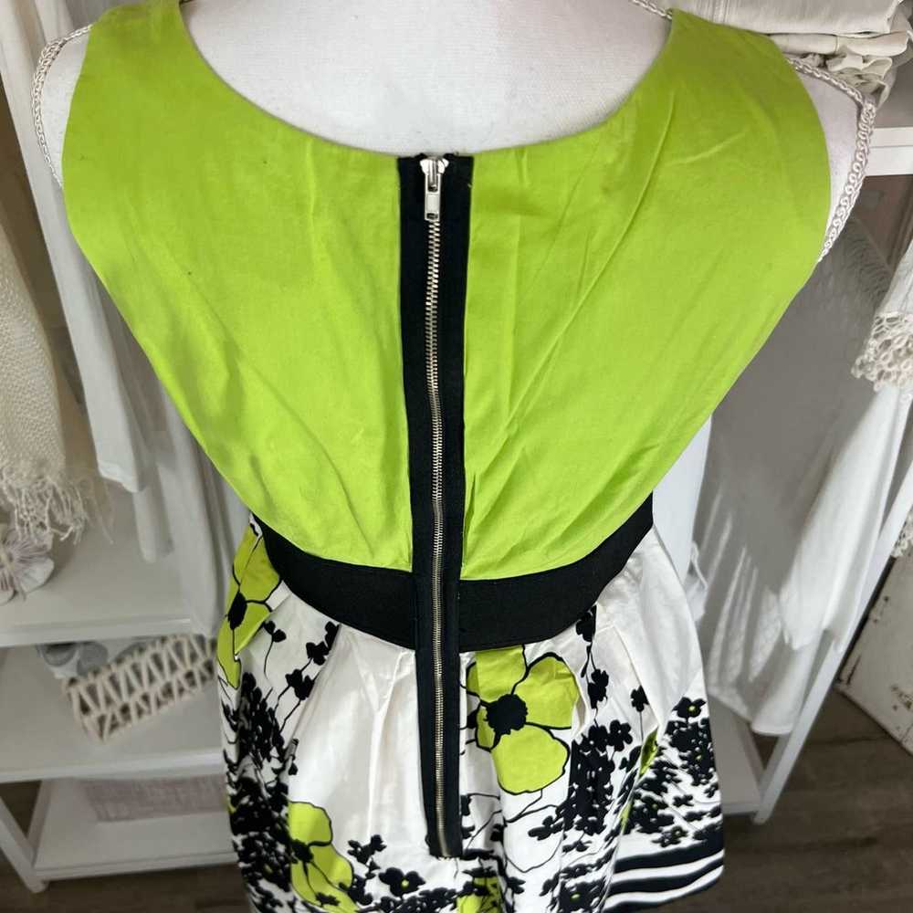 Just Choon Sz. 9 Green black and white SLeeveless… - image 6