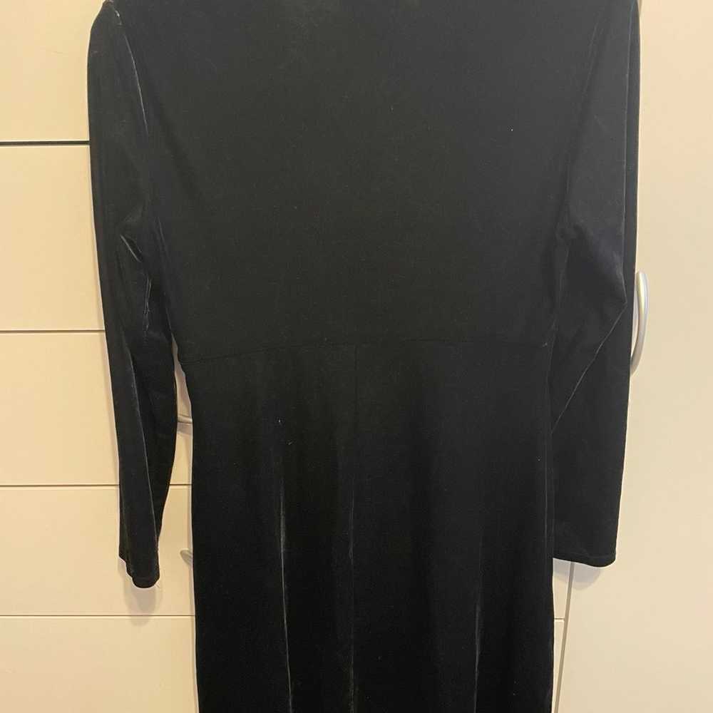 Vintage black velvet dress - image 2