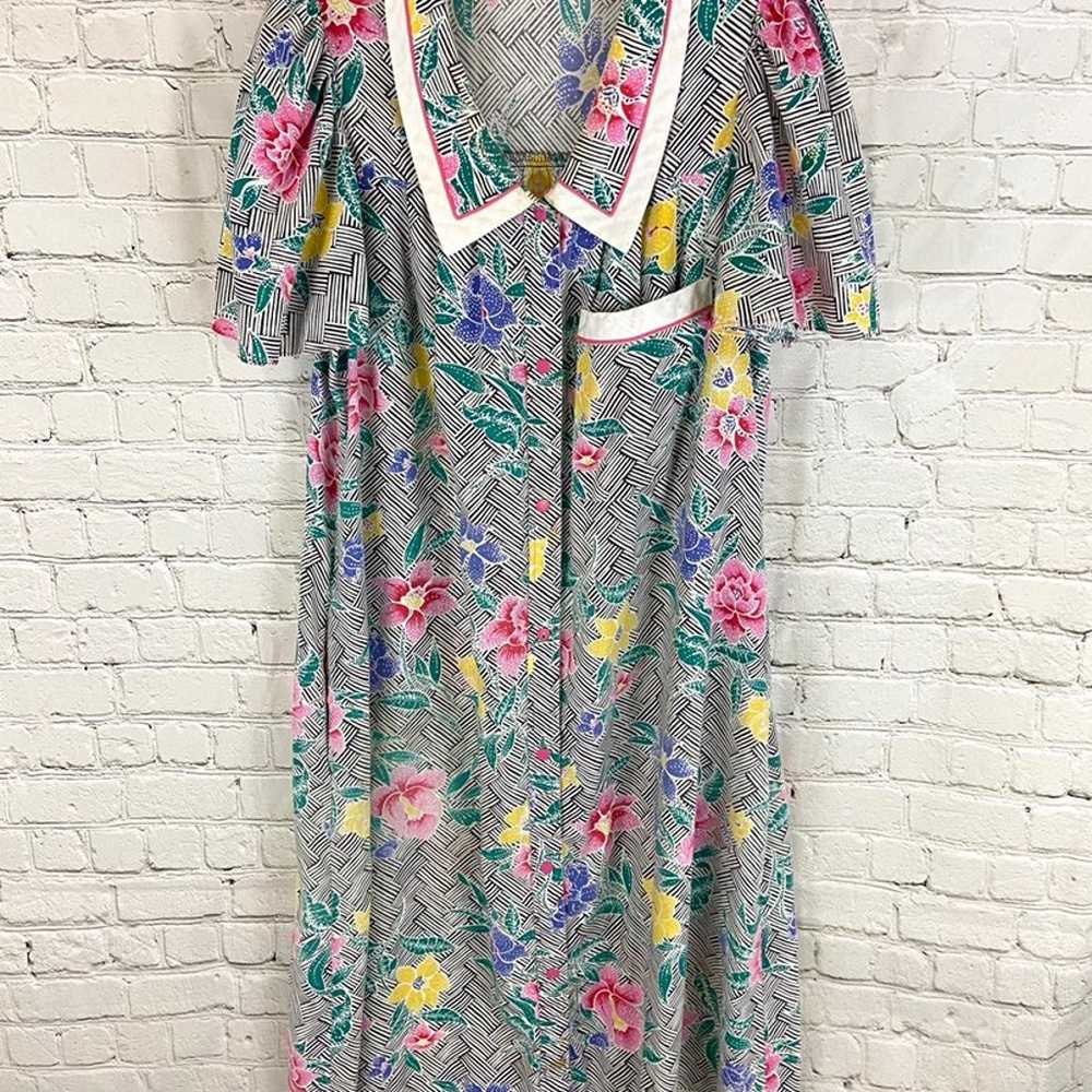 Vintage Floral Day Dress - image 2