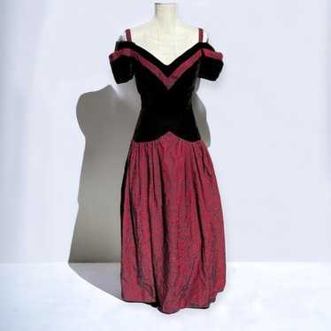 VINTAGE Velvet Taffeta Off Shoulder Fit & Flare I… - image 1