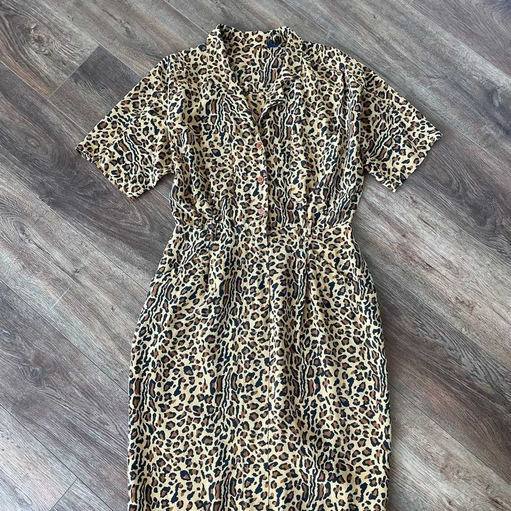 Vintage 80s 90s 100% Silk Animal Leopard Print Sh… - image 4