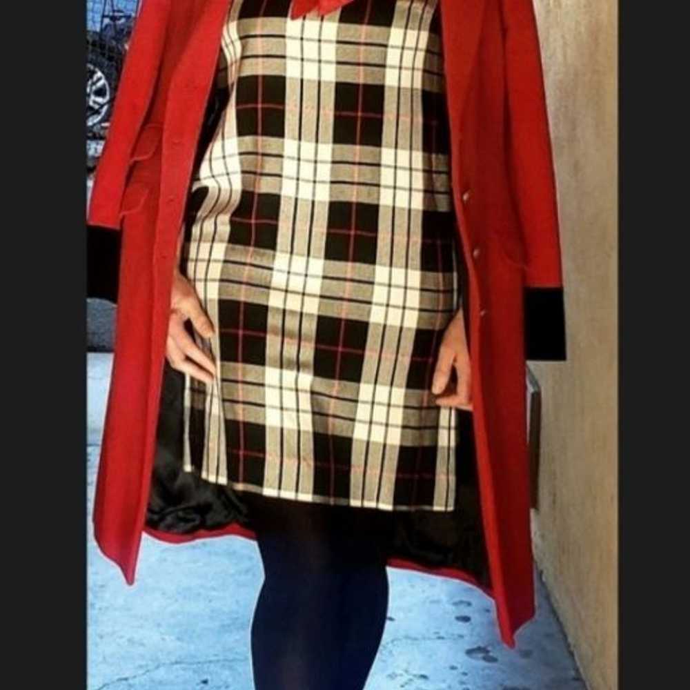 Vintage 1960s Lanz plaid dress with velvet collar - image 4