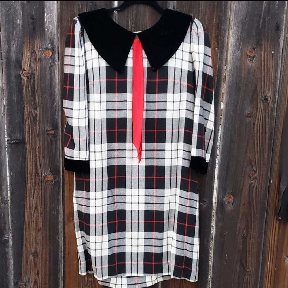 Vintage 1960s Lanz plaid dress with velvet collar - image 8