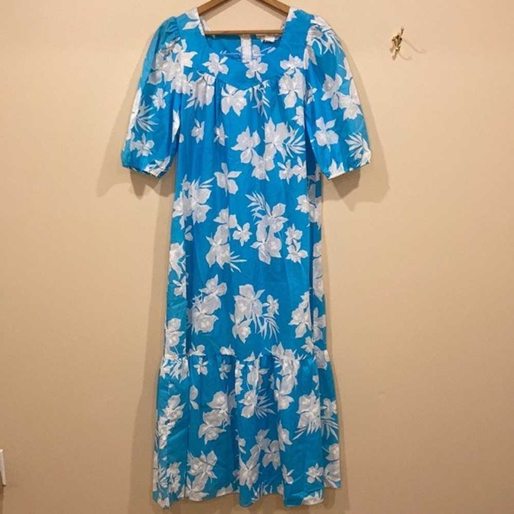 Vintage Made In Hawaii Floral Muumuu M/L - image 1