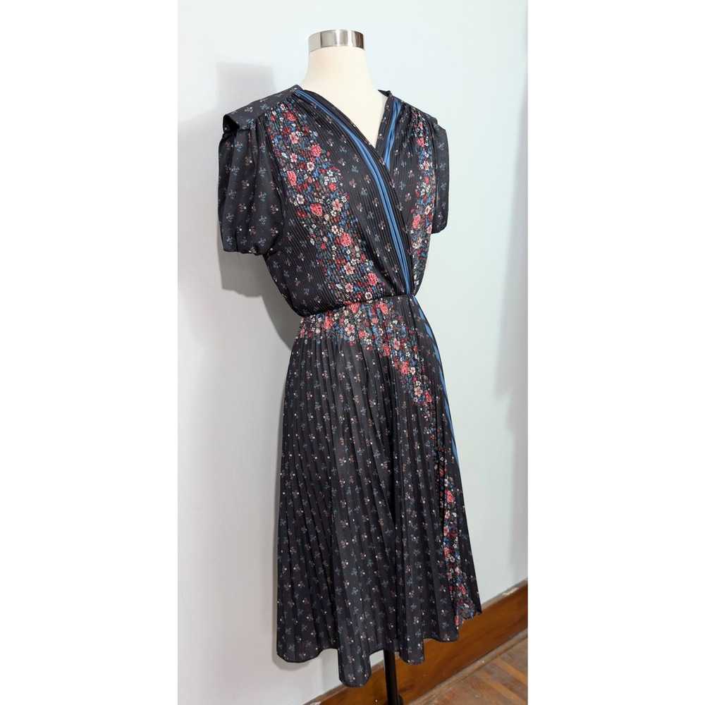 70s Black Floral Accordion Pleated Faux Wrap Dress - image 6