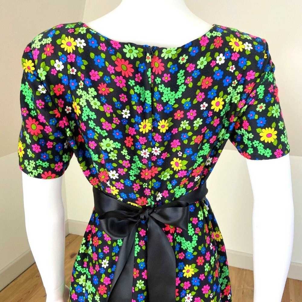 Vintage 60s 70s Neon Black Flower Power Floral Ma… - image 7