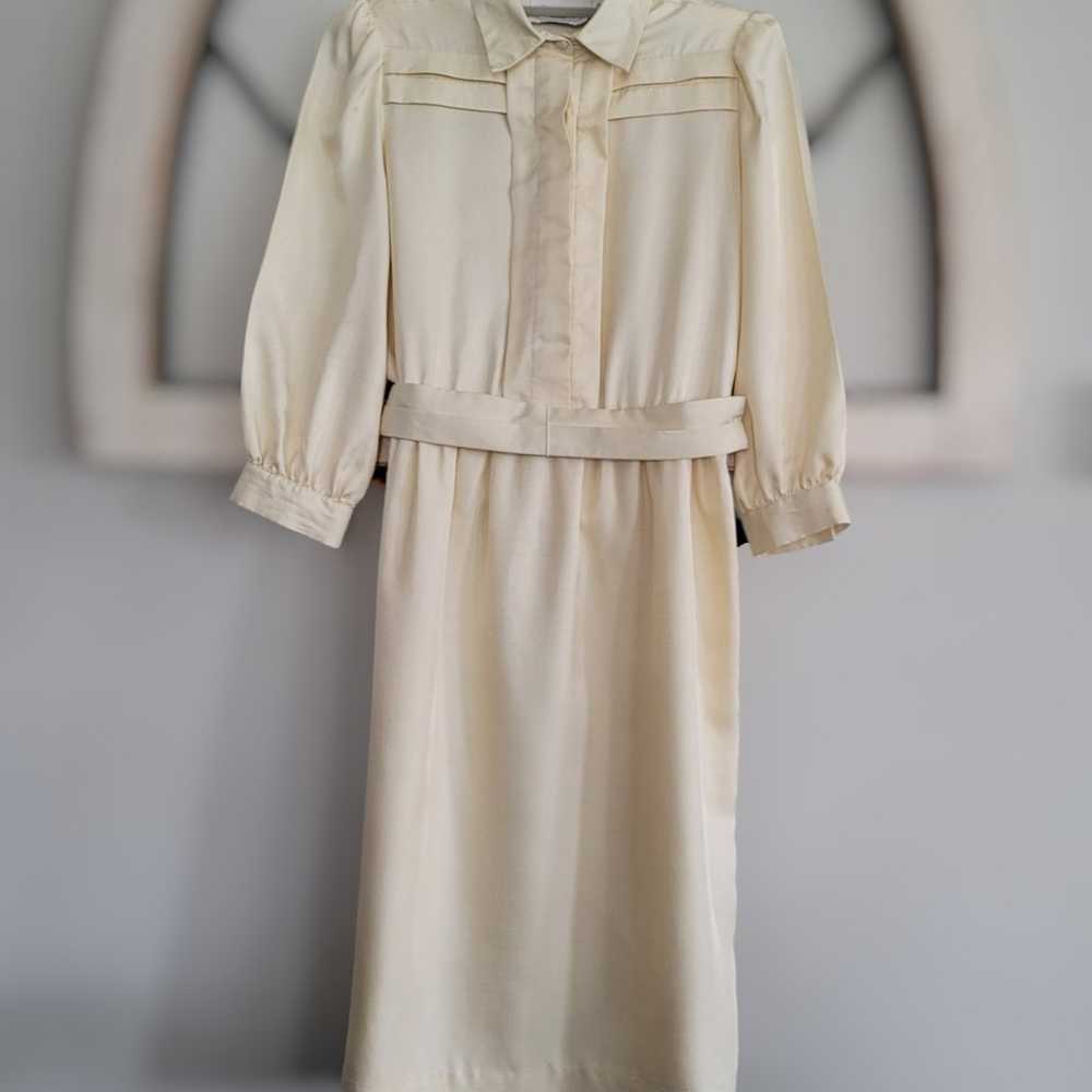 70's Vintage Leslie Fay Petites Pale Yellow Belte… - image 1