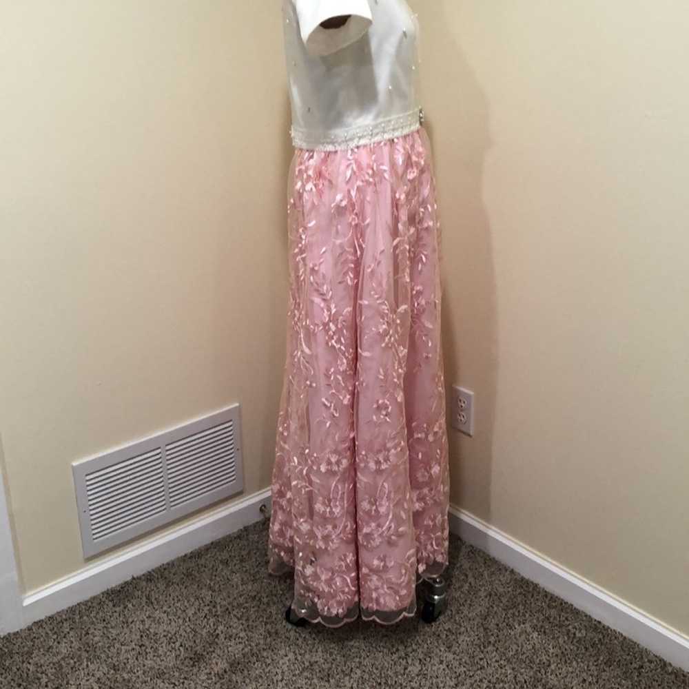 Vintage Gown Floral Embroidered Pearl Beaded Form… - image 4