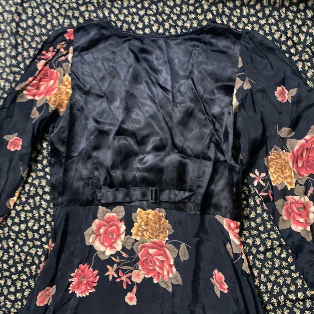 Vintage ghostly gothic floral dress - image 12