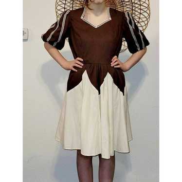 Vintage 1970s Jeri Bee Brown & Cream Renaissance … - image 1