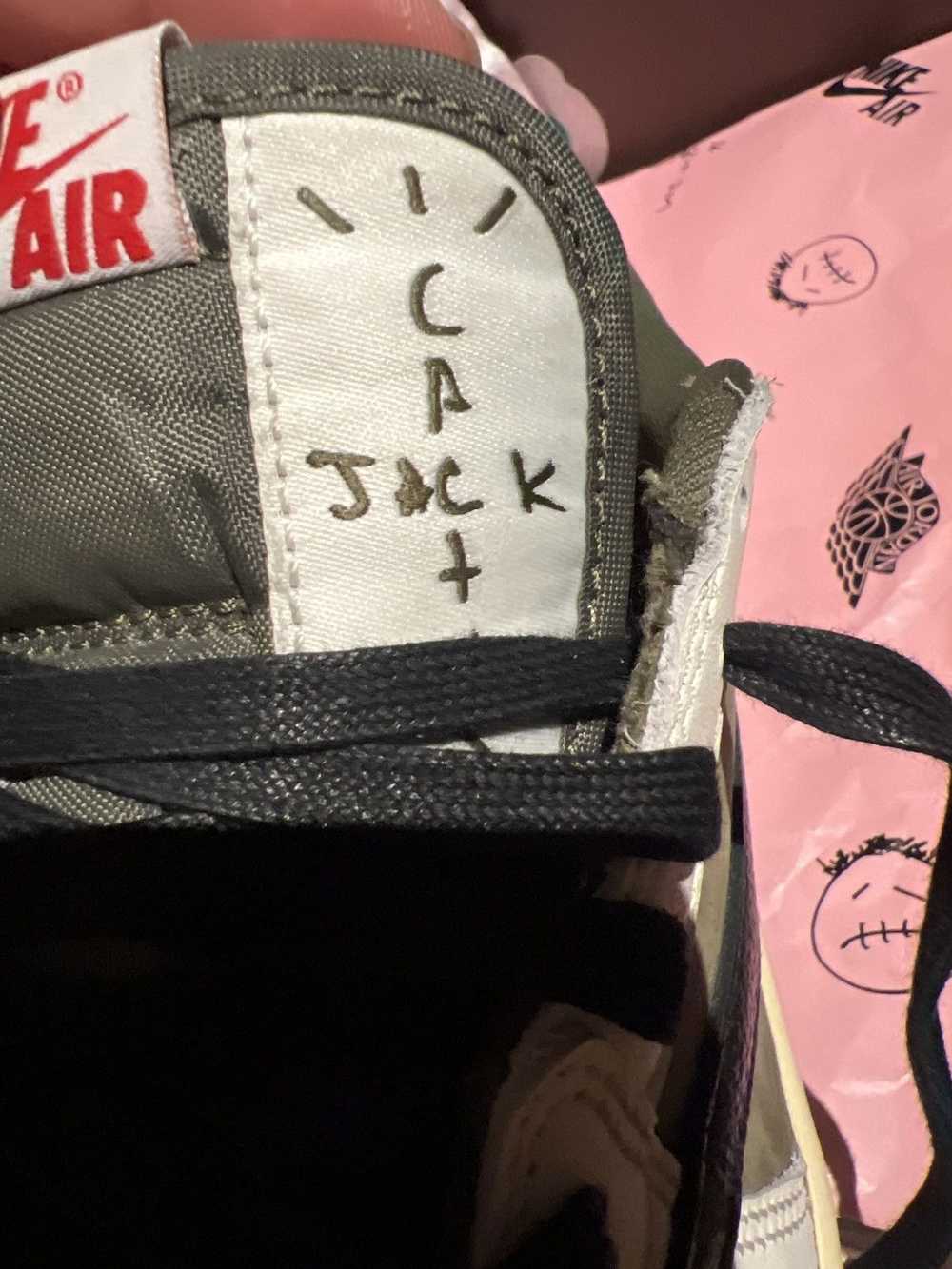 Jordan Brand × Nike × Travis Scott Air Jordan 1 l… - image 10