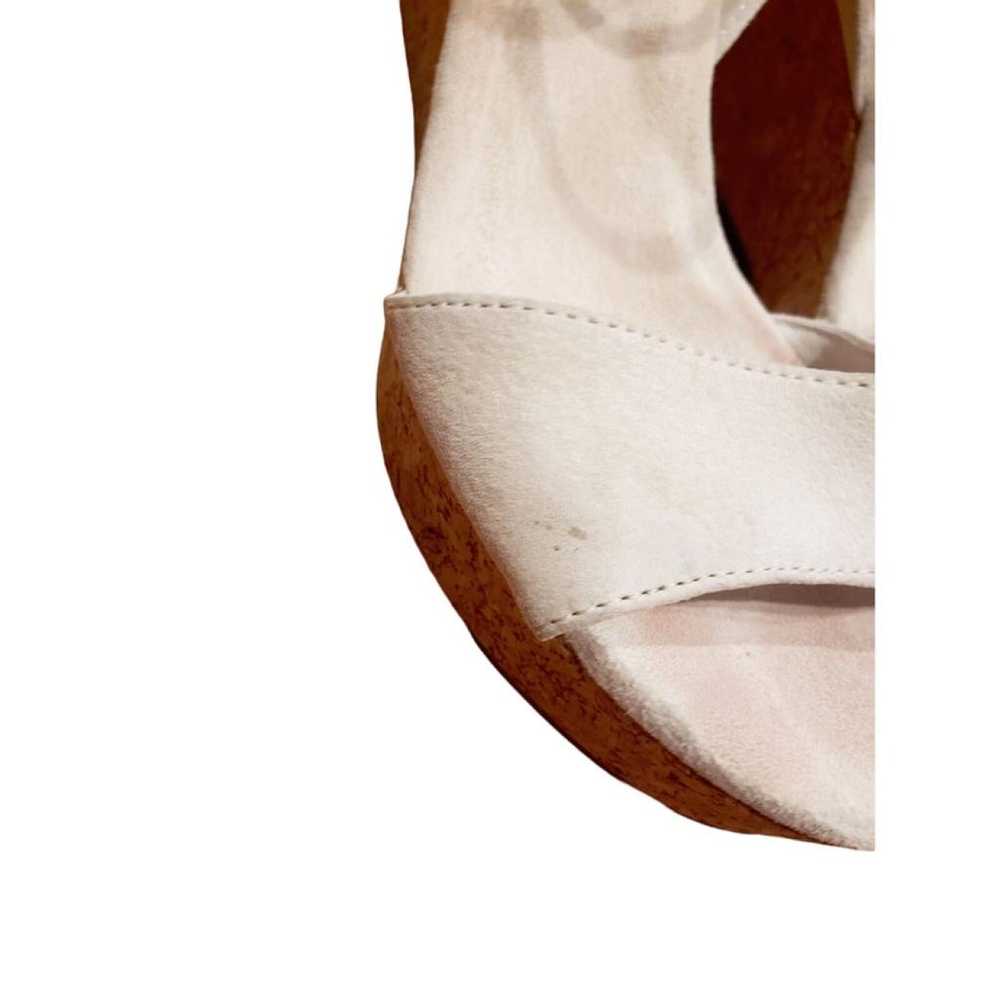 Ugg Sandal - image 6