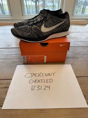 Nike Nike Flyknit Racer Oreo 2