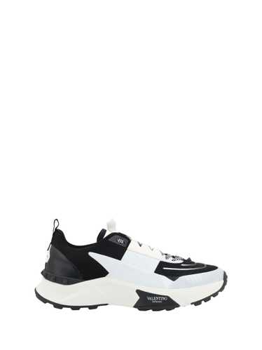 Valentino Garavani Sneakers - image 1