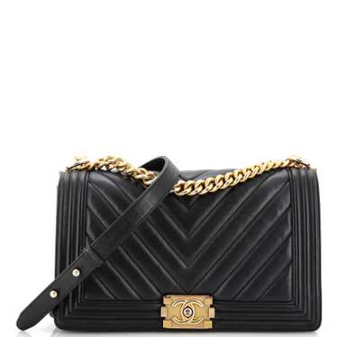 CHANEL Boy Flap Bag Chevron Lambskin New Medium