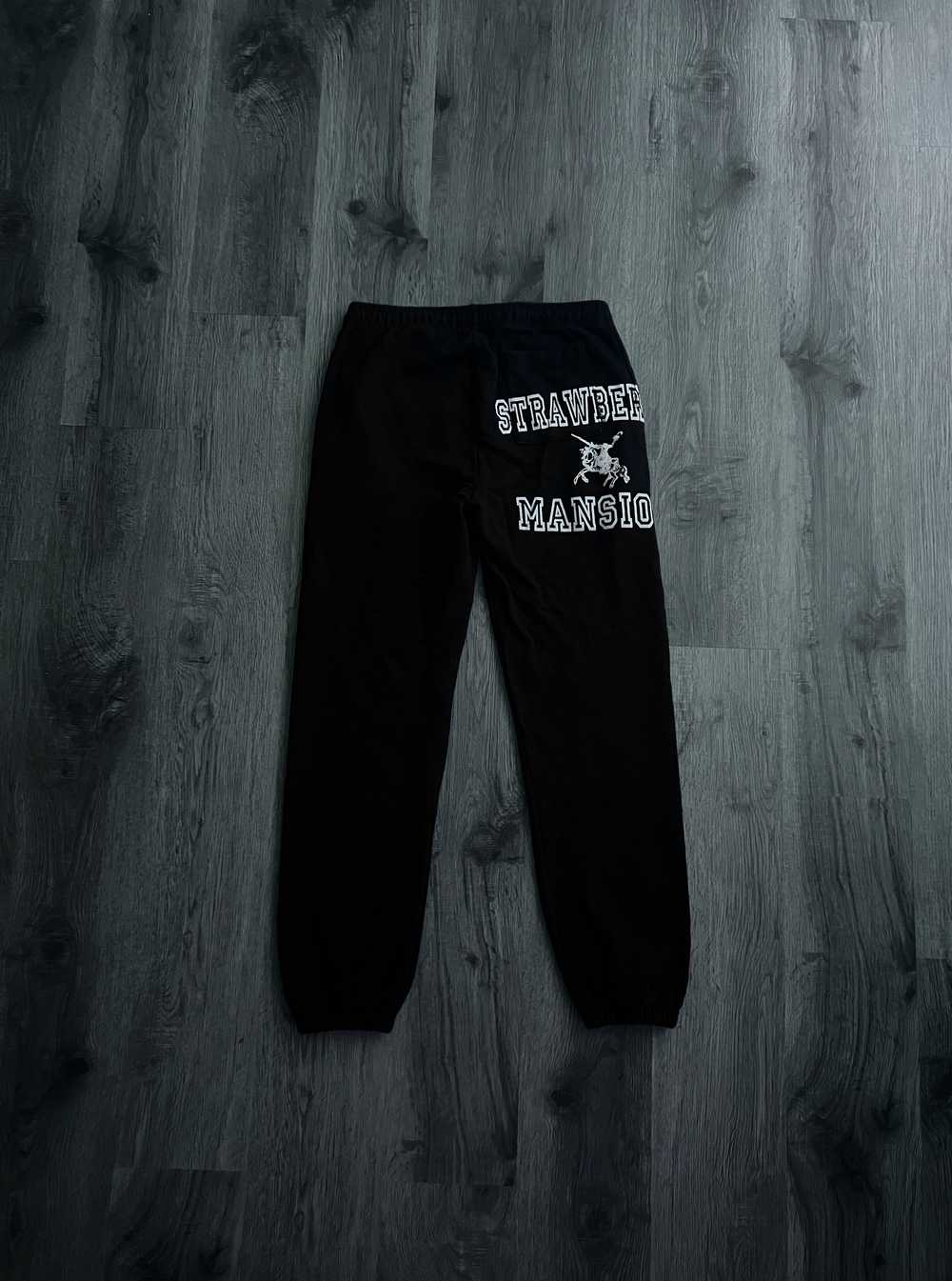 Unwanted shops Strawberry Mansion x Shirtkingphade sweatpants sz XL