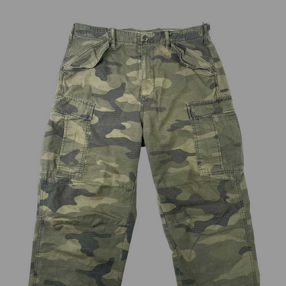 Gap × Vintage Vintage 90s gap camo cargo pants - image 3