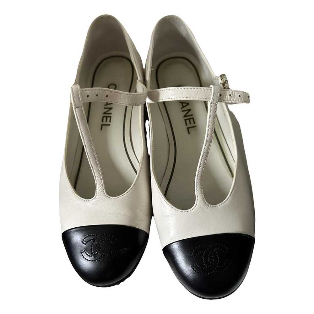 Chanel Mary Janes leather ballet flats - image 1