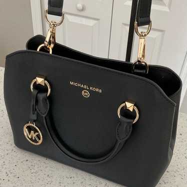 MICHAEL KORS PRE-LOVED Edith Small Saffiano Leathe