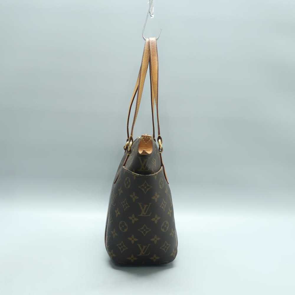 Louis Vuitton Totally leather handbag - image 2