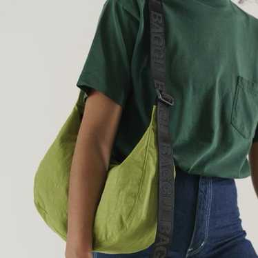 BAGGU Green Apple Medium Crescent Bag