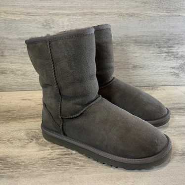 UGG Classic Short Boots