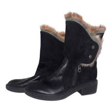 Patrizia By Spring Step Black Fur-Lined Boots