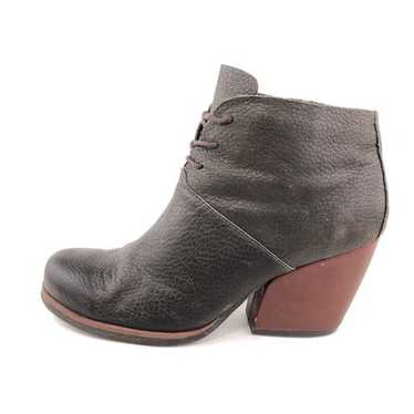 Korks by Kork-Ease Leather Ankle Booties 10M