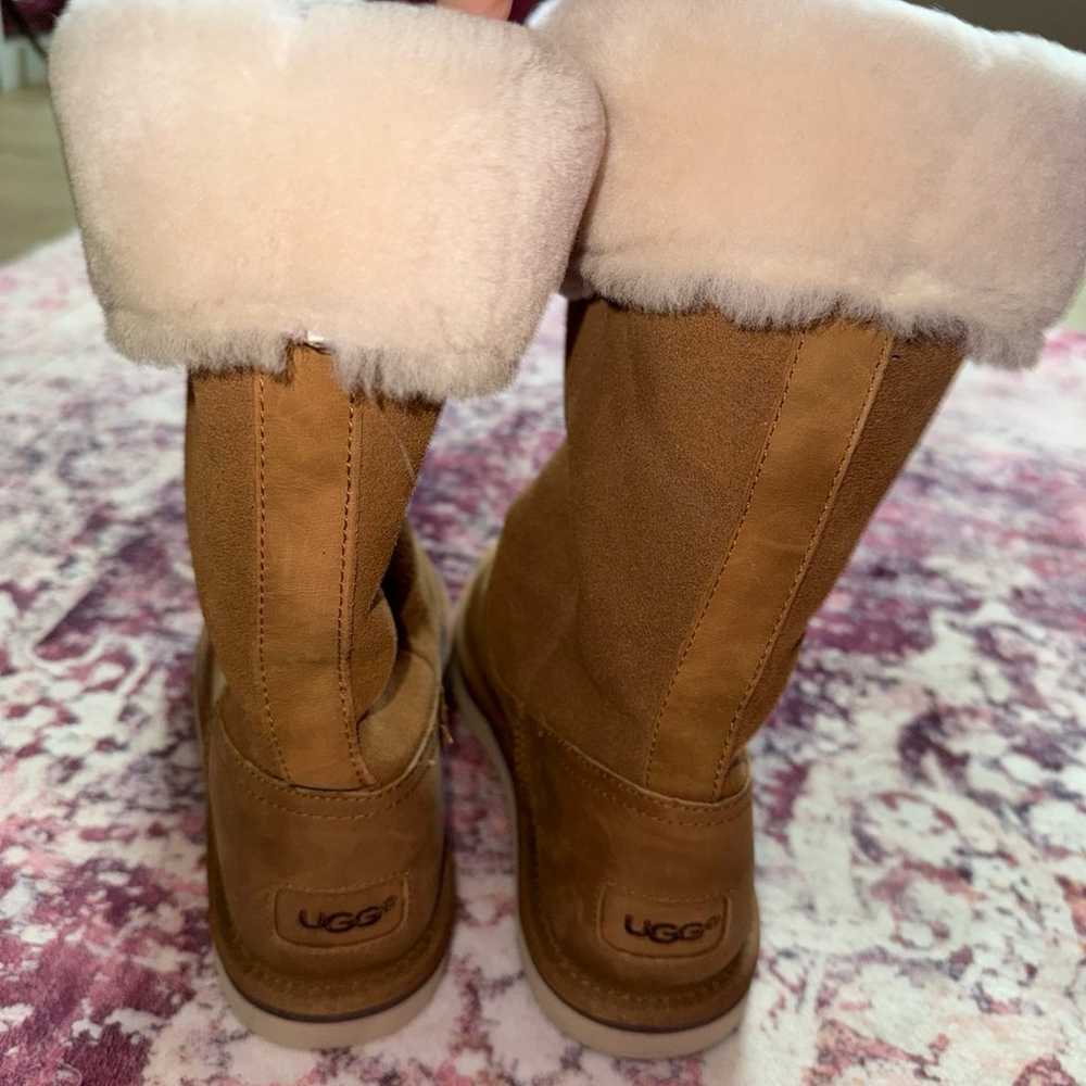 Authentic Brown suede UGG boots with faux fur lin… - image 3