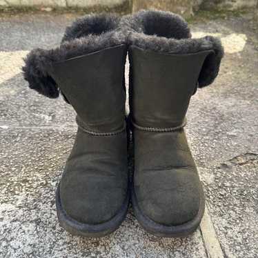 UGG / W BAILEY BUTTON