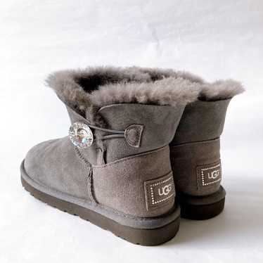 UGG Swarovski Mouton Boots 23cm Gray Bailey Button