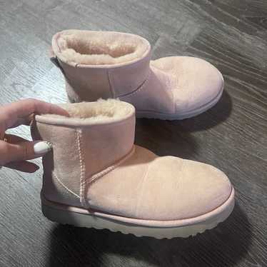 UGG shorties size 6