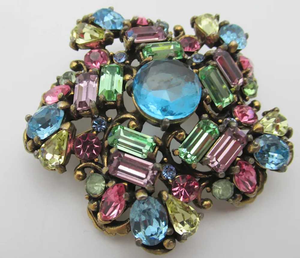 1953 Hollycraft Pastel Rhinestone Brooch - image 3