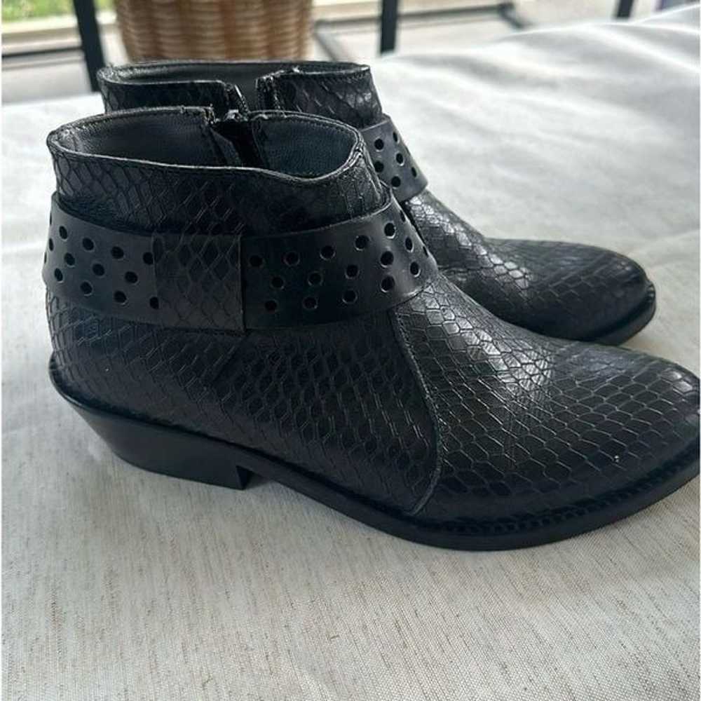 LiliMill Black Snakeskin Ankle Boot 37=7 - image 1